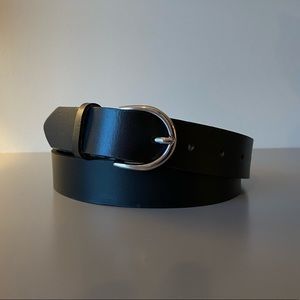 Linea Pelle Black Leather belt - Size Large